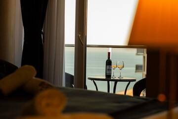 Апартаменты-студио в Отеле Holiday Lux Tower
